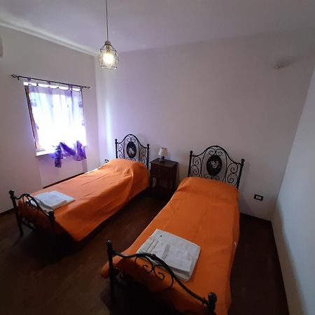 Bed and Breakfast Casale Del Gufo Chiaravalle Esterno foto