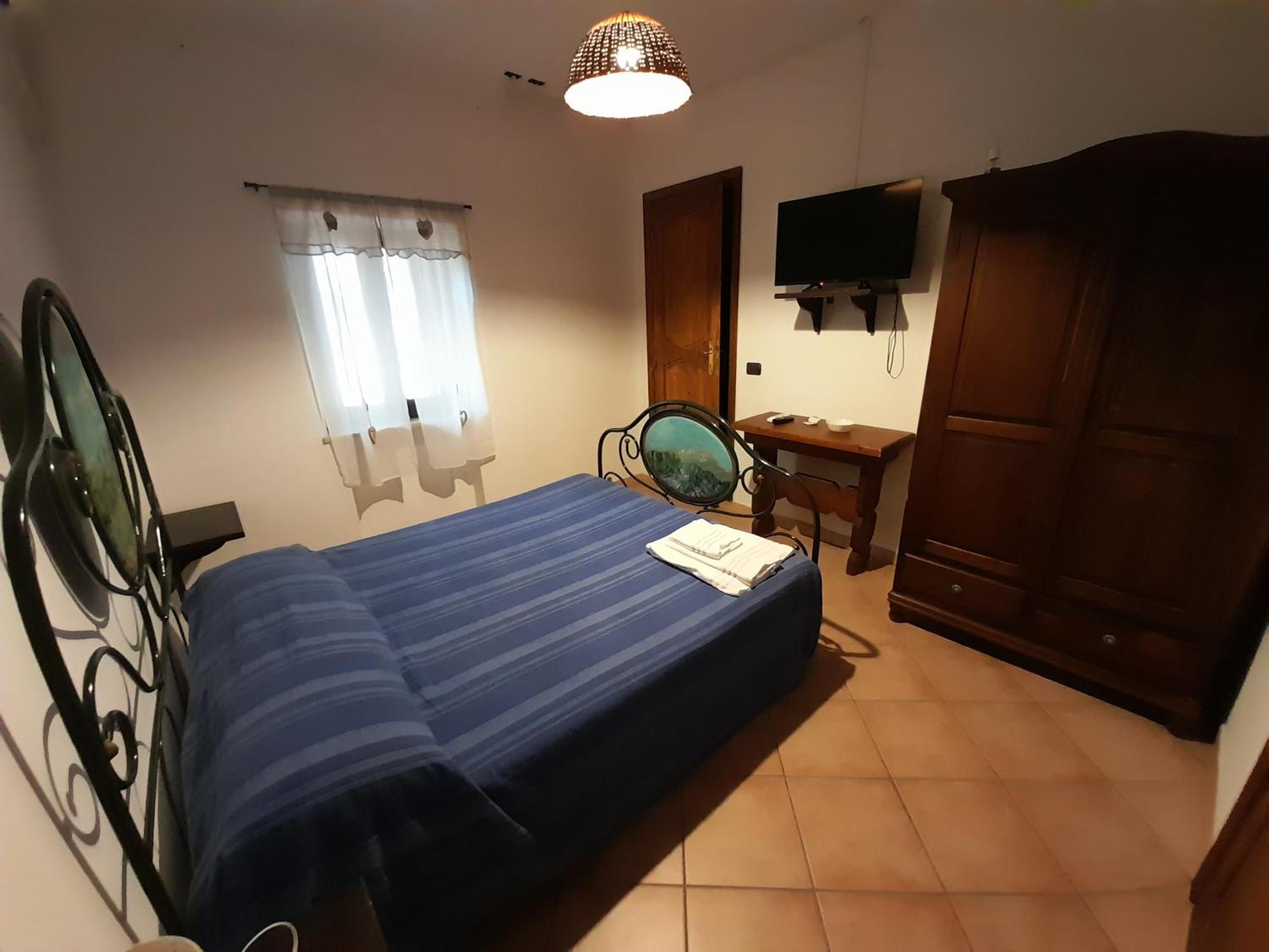 Bed and Breakfast Casale Del Gufo Chiaravalle Esterno foto