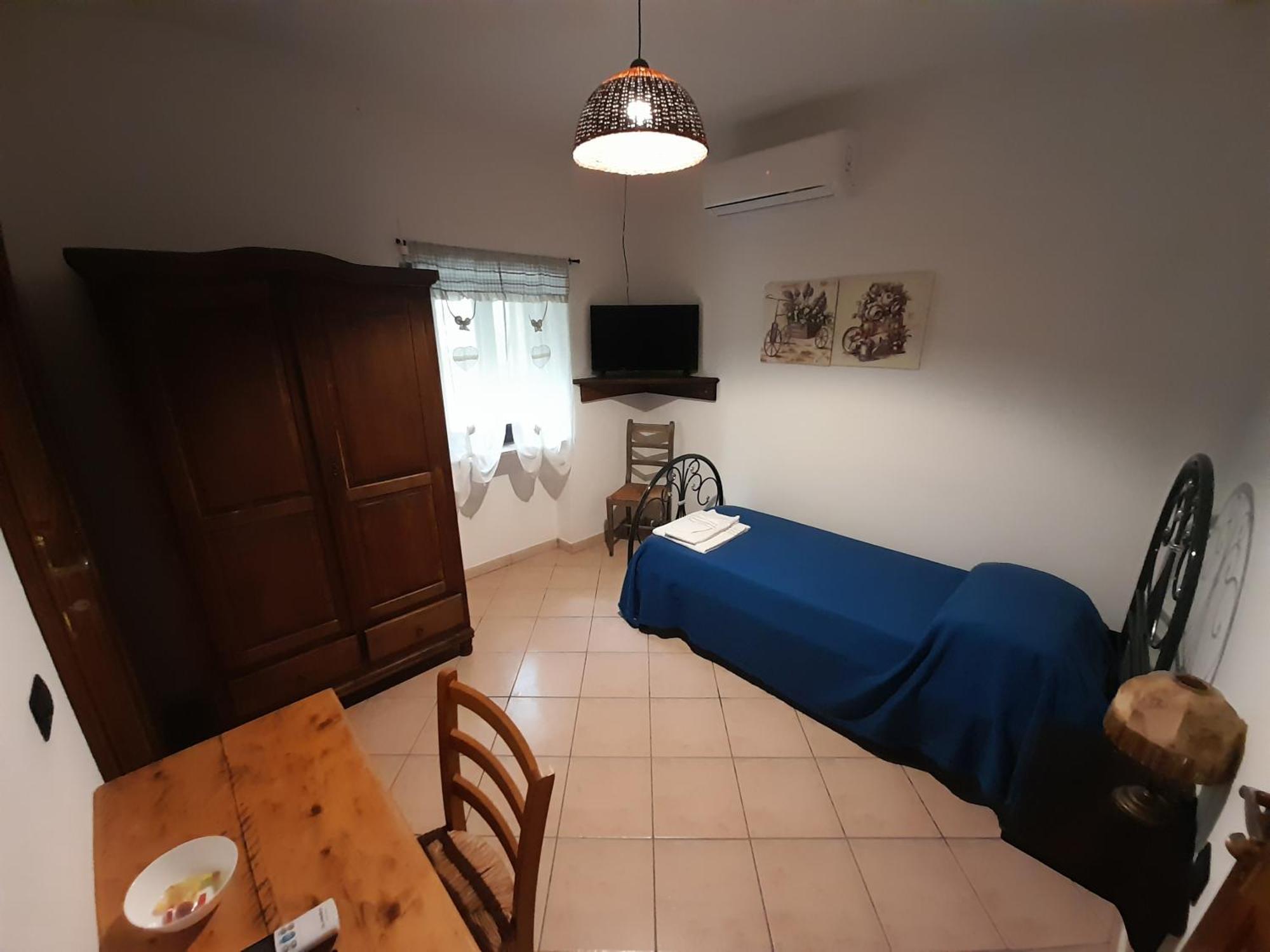 Bed and Breakfast Casale Del Gufo Chiaravalle Esterno foto