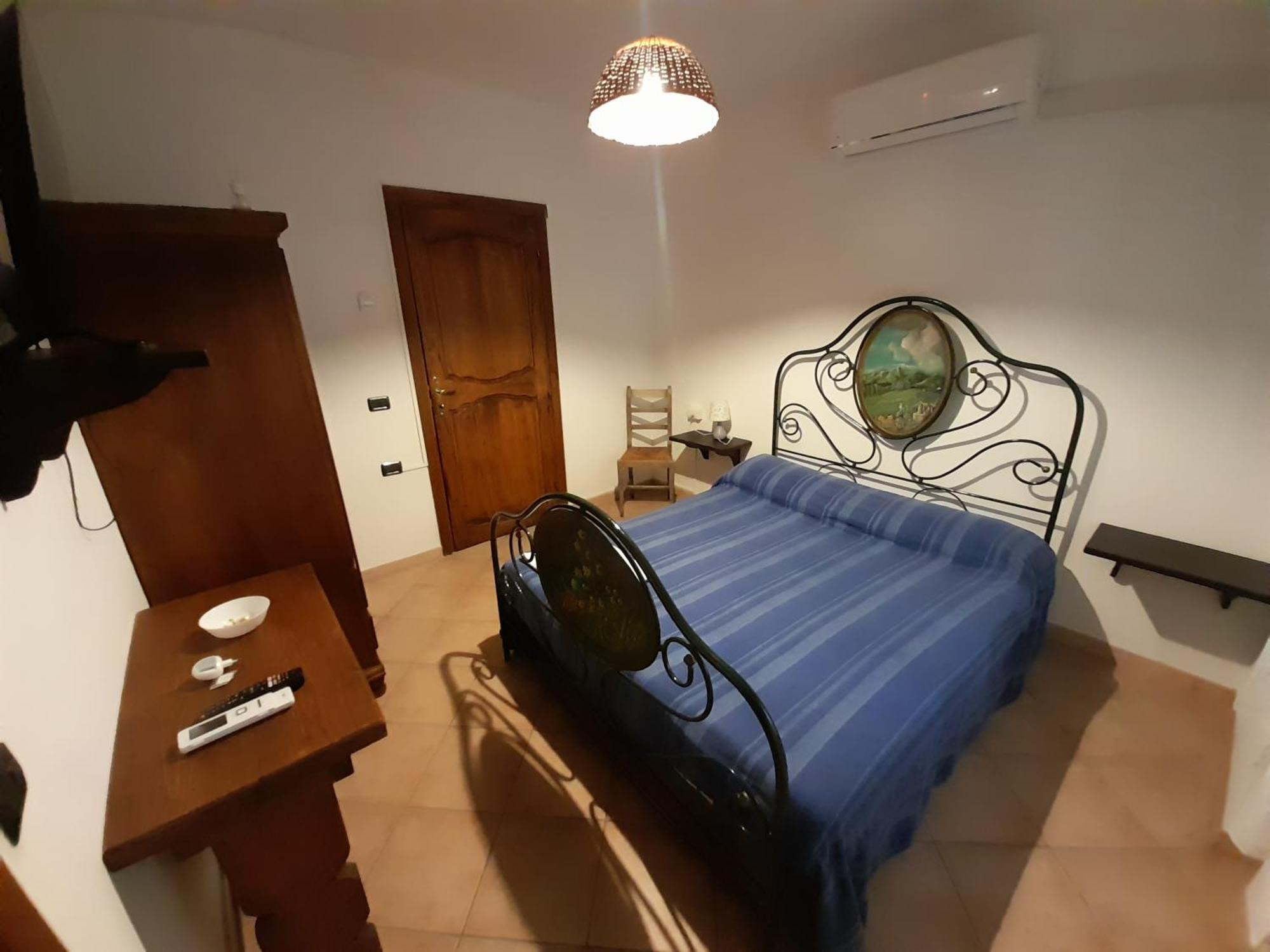 Bed and Breakfast Casale Del Gufo Chiaravalle Esterno foto