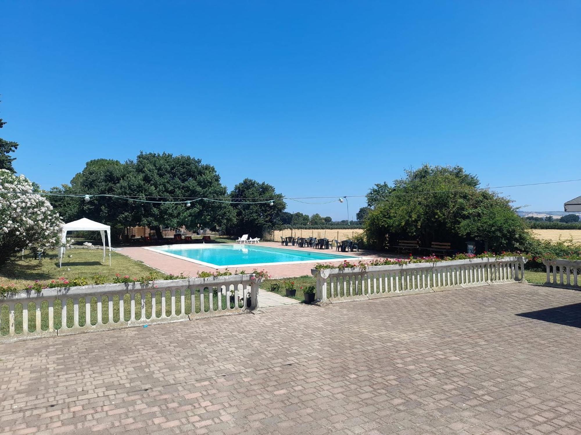 Bed and Breakfast Casale Del Gufo Chiaravalle Esterno foto