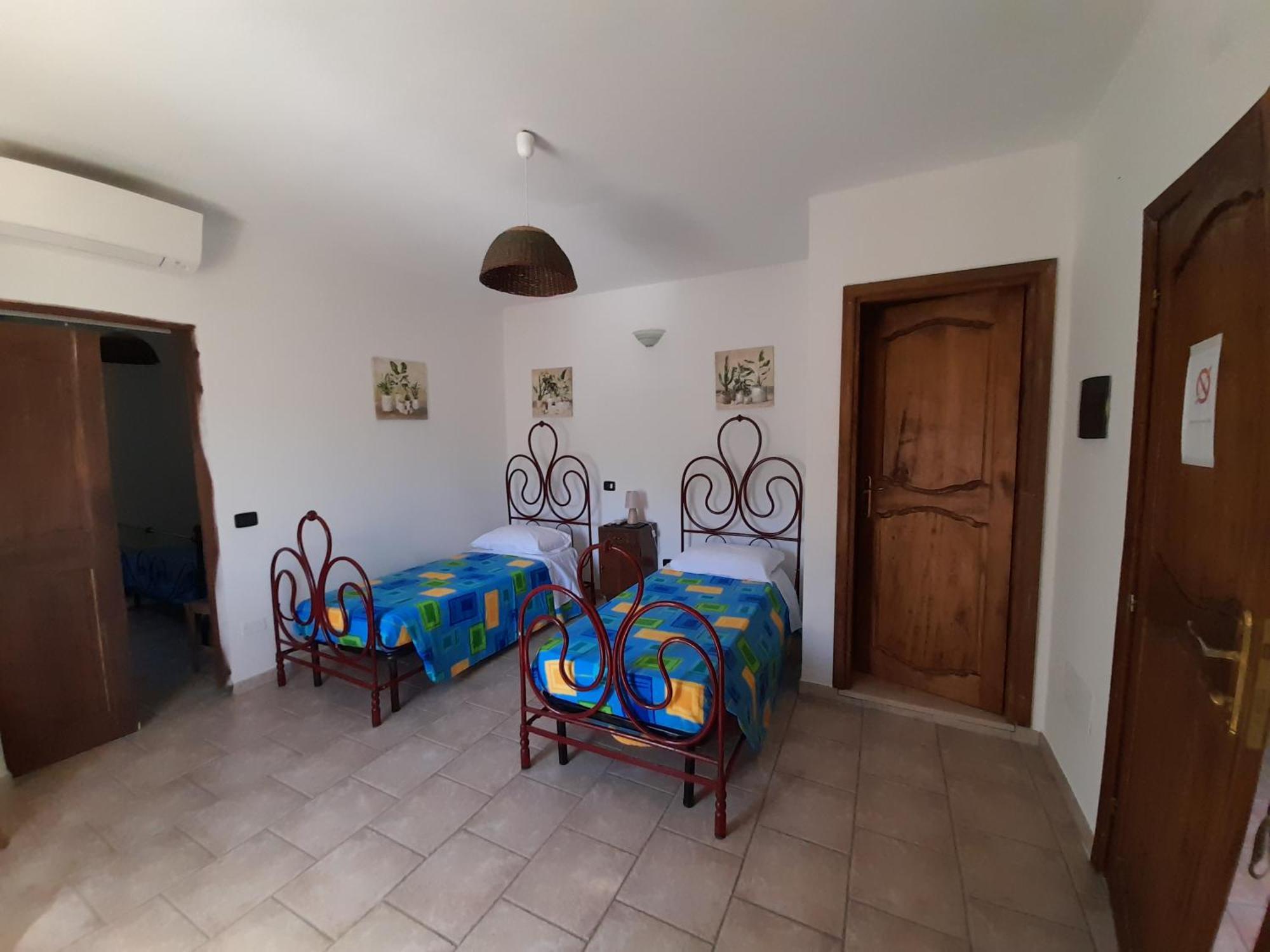 Bed and Breakfast Casale Del Gufo Chiaravalle Esterno foto