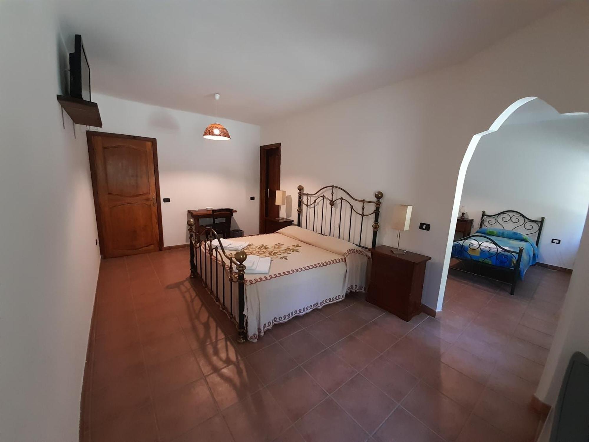 Bed and Breakfast Casale Del Gufo Chiaravalle Esterno foto